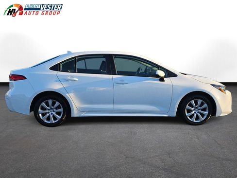 Used 2024 Toyota Corolla LE image 6