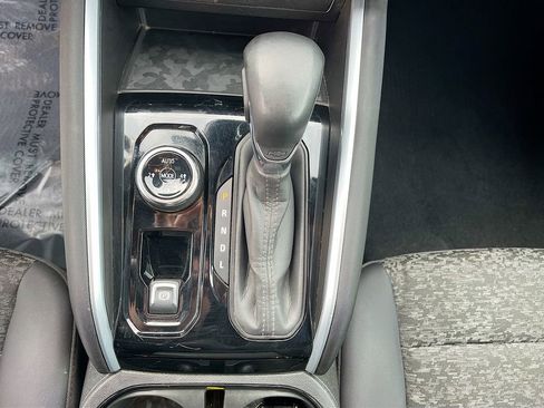 Used 2024 Chevrolet Colorado Z71 w/ Safety Package image 15