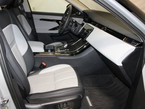 Used 2024 Land Rover Range Rover Evoque Dynamic SE AWD/4WD image 13