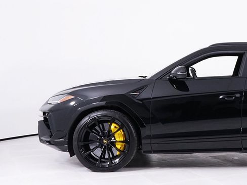 Used 2023 Lamborghini Urus S AWD/4WD image 12