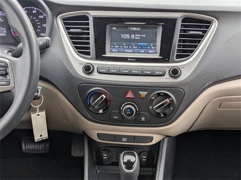 Used 2020 Hyundai Accent SE image 16