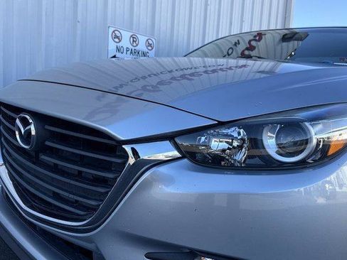 Used 2017 MAZDA MAZDA3 Sport w/ Preferred Equipment Package image 7