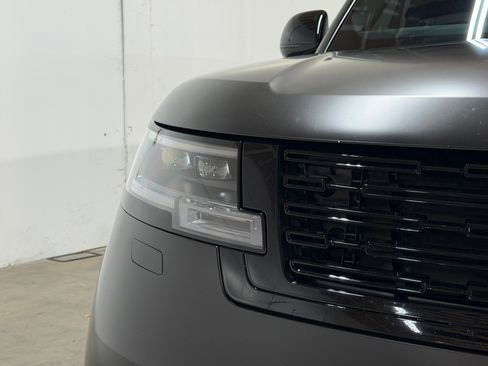 Used 2024 Land Rover Range Rover SE AWD/4WD image 10