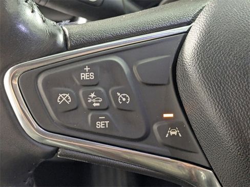 Used 2020 Chevrolet Equinox LT image 15