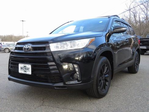 Used 2019 Toyota Highlander XLE image 1