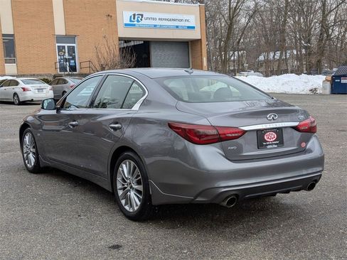 Used 2019 INFINITI Q50 Luxe w/ Essential Package (3.0T Luxe) image 6