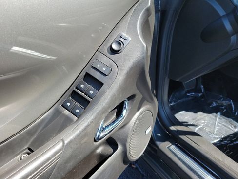 Used 2015 Chevrolet Camaro SS image 16