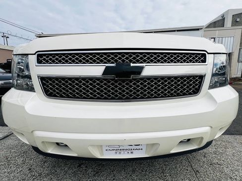 Used 2012 Chevrolet Tahoe LTZ image 3