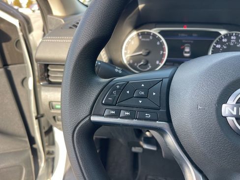 Used 2024 Nissan Sentra SV image 16