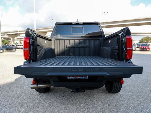 Certified 2025 Toyota Tacoma TRD Off-Road w/ TRD Off Road Upgrade Package AWD/4WD image 12