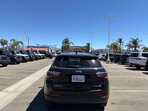 Used 2025 Jeep Compass Limited AWD/4WD image 6