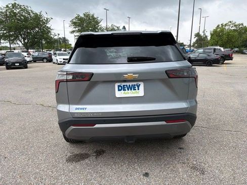 Used 2026 Chevrolet Equinox LT AWD/4WD image 4