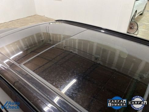 Used 2025 Volvo XC60 B5 Plus image 18