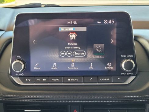 Used 2023 Nissan Rogue SV AWD/4WD image 11