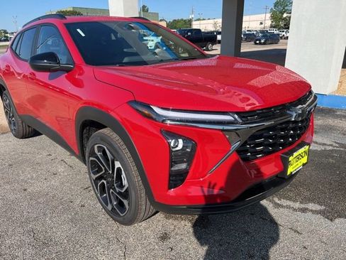 New 2026 Chevrolet Trax RS FWD image 3