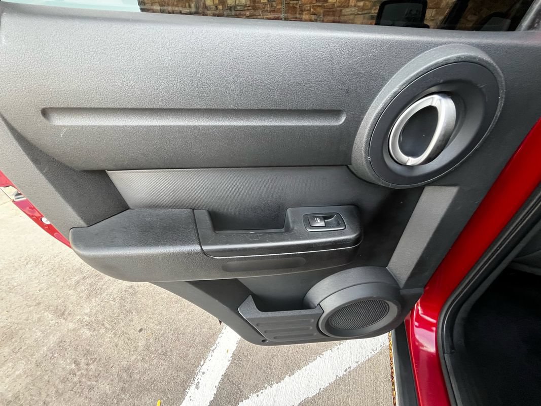 Used 2007 Dodge Nitro SXT RWD image 11