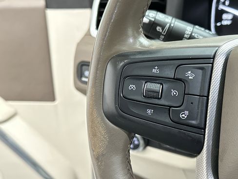 Used 2021 GMC Yukon XL Denali w/ Denali Premium Package image 33