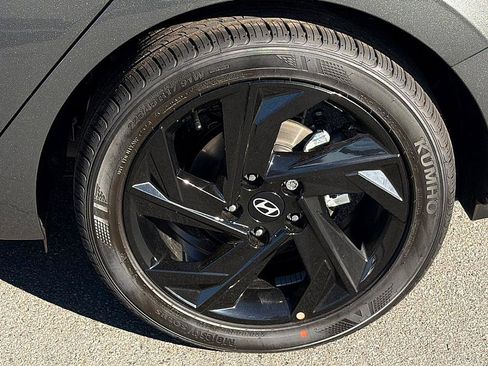 New 2026 Hyundai Elantra Sport image 5