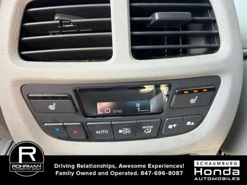 Used 2016 Honda Pilot Elite image 16