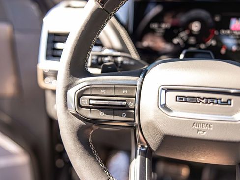 Used 2026 GMC Yukon Denali Ultimate AWD/4WD image 24