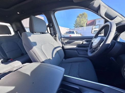 New 2026 RAM 1500 4x4 Crew Cab image 19
