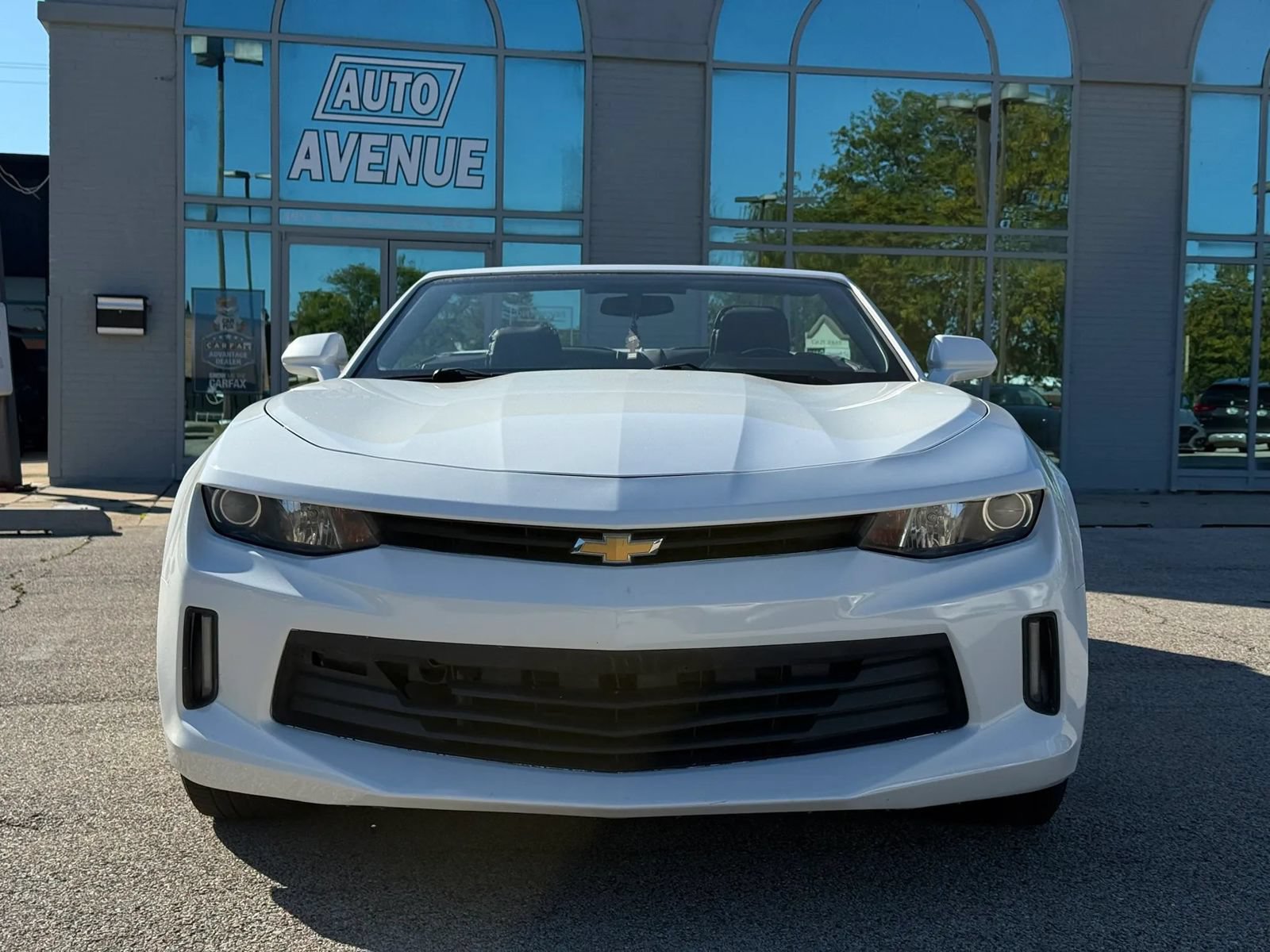 Used 2018 Chevrolet Camaro LT RWD image 2