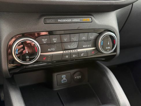 Used 2022 Ford Escape SE w/ Convenience Package image 19