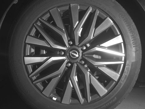 Used 2025 Nissan Altima 2.5 SV image 12