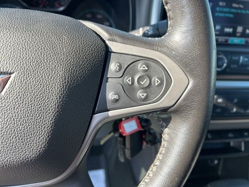 Used 2016 Chevrolet Colorado LT w/ LT Convenience Package image 8