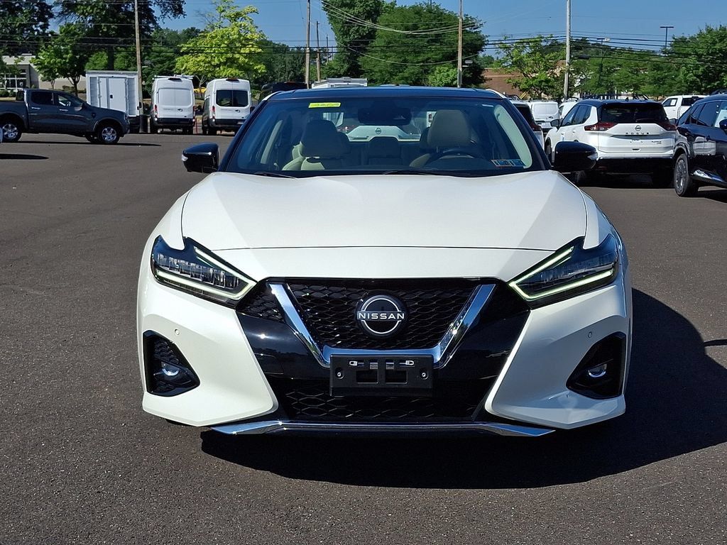Certified 2023 Nissan Maxima Platinum w/ Sport Mat Group FWD image 2