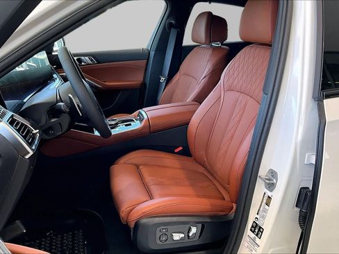 New 2027 BMW X6 M60i AWD/4WD image 9