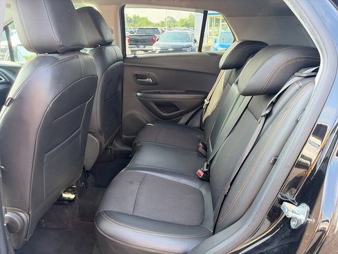 Used 2019 Chevrolet Trax LT w/ LT Convenience Package AWD/4WD image 23