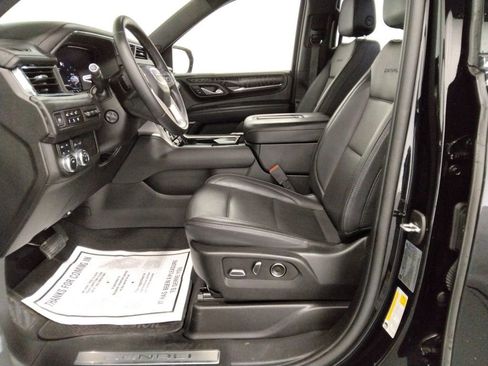 Used 2023 GMC Yukon XL Denali image 31