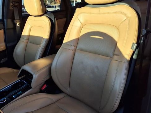 Certified 2022 Lincoln Corsair Reserve w/ Equipment Group 201A image 6