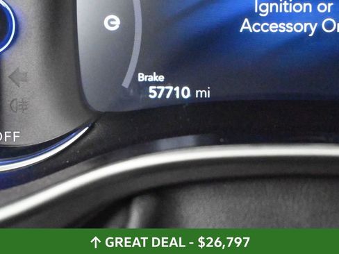 Used 2024 Chrysler Pacifica Select FWD image 40