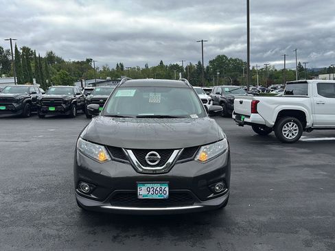 Used 2015 Nissan Rogue SV AWD/4WD image 6
