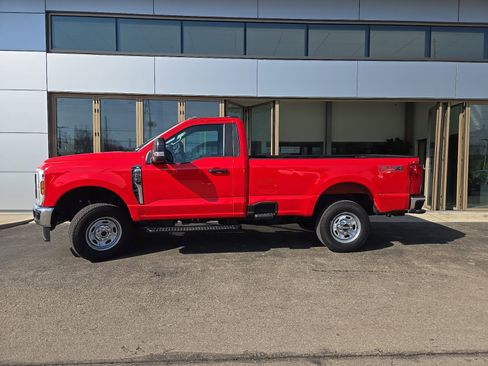 Used 2024 Ford F250 XL w/ FX4 Off-Road Package AWD/4WD image 18