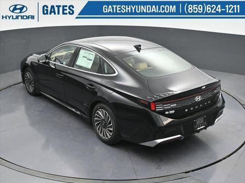 New 2025 Hyundai Sonata Limited image 96