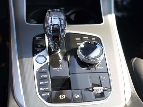 Certified 2022 BMW X5 xDrive45e w/ Executive Package image 23