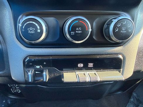 Used 2020 RAM 2500 Big Horn image 40