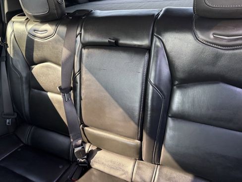 Used 2019 Cadillac XT4 Premium Luxury w/ Cold Weather Package image 34