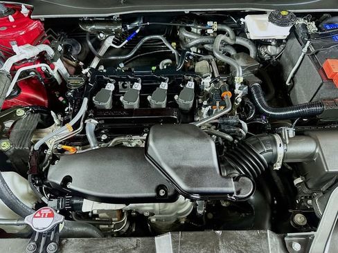 Certified 2024 Honda CR-V EX image 33