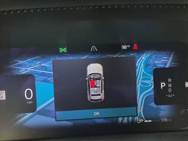 Used 2023 Volvo XC40 B5 Plus w/ Driver Assist Package AWD/4WD image 11