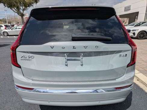 Used 2026 Volvo XC90 B6 Plus w/ Protection Package Premier AWD/4WD image 5