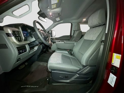 New 2026 Ford F350 XLT w/ XLT Premium Package AWD/4WD image 16