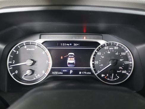 Used 2025 Nissan Rogue SV w/ SV Premium Package image 18