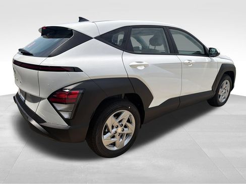 New 2026 Hyundai Kona SE FWD image 7