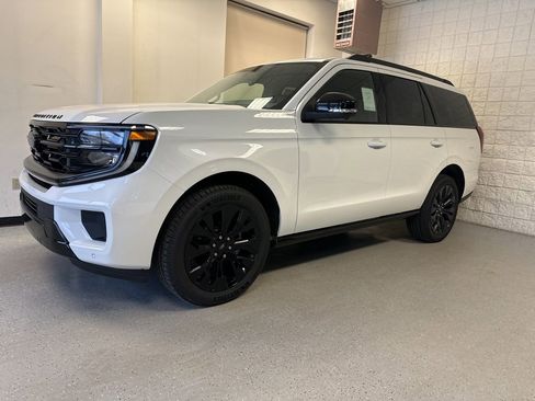 New 2025 Ford Expedition Platinum w/ Stealth Appearance Package image 14