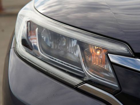 Used 2016 Honda CR-V LX image 18