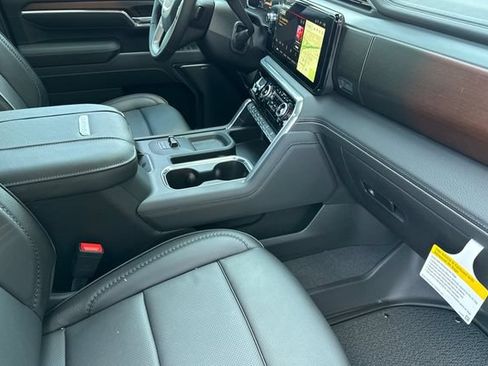 New 2026 GMC Sierra 2500 Denali w/ Denali Reserve Package AWD/4WD image 17